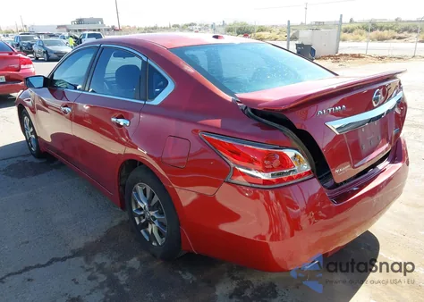 2015 Nissan Altima 2.5 S из США, поврежденный, VIN 1N4AL3AP8FC596187
